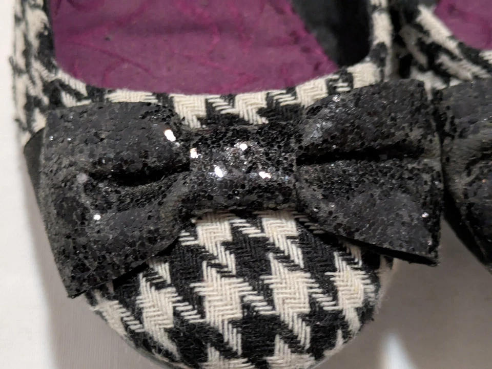 Pisos de pata de gallo Simply Vera blancos y negros con lazo para mujer talla 9 LNC Foto 4 de 4