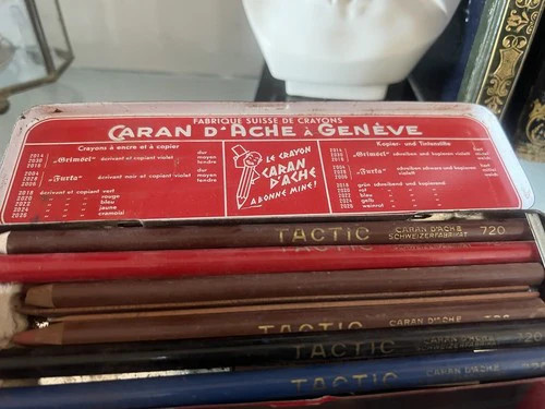 🔴 Caran D'Ache Crayons Tactic 720 Crayons Boîte Étain Collection Rare Vintage - Photo 2 sur 10