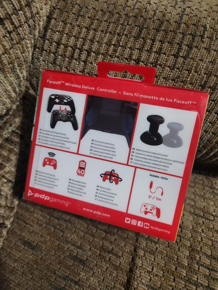 PDP Faceoff Deluxe Wireless Switch Pro Controller - Pink (500-202-NA-CMPK) - Image 4 of 4