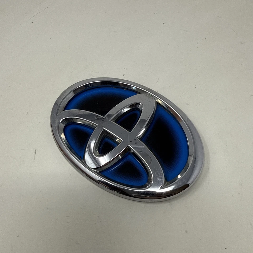 Toyota Prius C 2012-2017 emblema de maletero trasero logotipo insignia OEM Foto 4 de 4