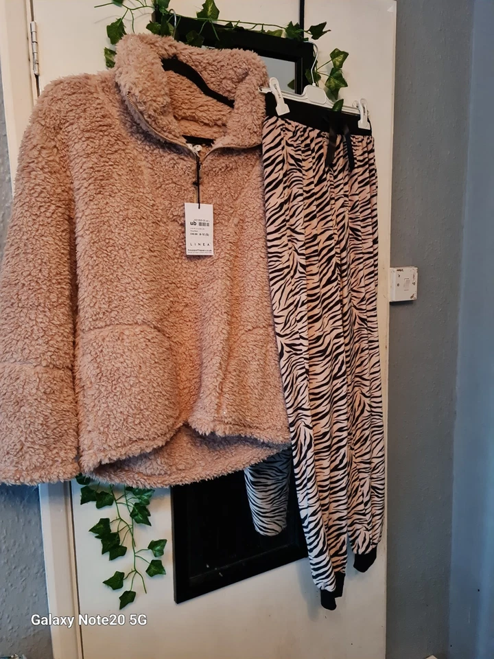 Linea Animal Print Lounge Set Ld44 Beige/Black Size 8 - 10. New Rrp £49.99 - Image 2 of 4