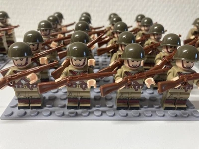 50 sowjetische LEGO ww2 Soldaten Minifiguren mit Waffen - Bild 1 von 3