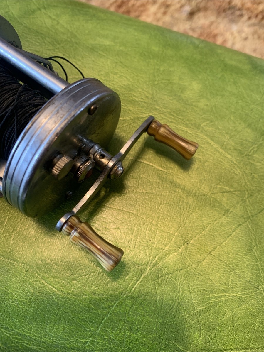 PFLUEGER TRUMP FISHING Reel No 1943 Usa Back Lash