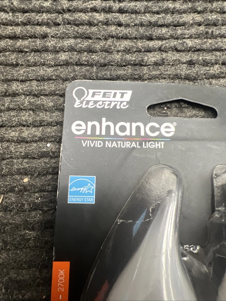 Feit Electric BPCFF40927CAFIL2 3.3W 300 Lumens Daylight Dimmable LED Light Bulb - Image 4 of 4