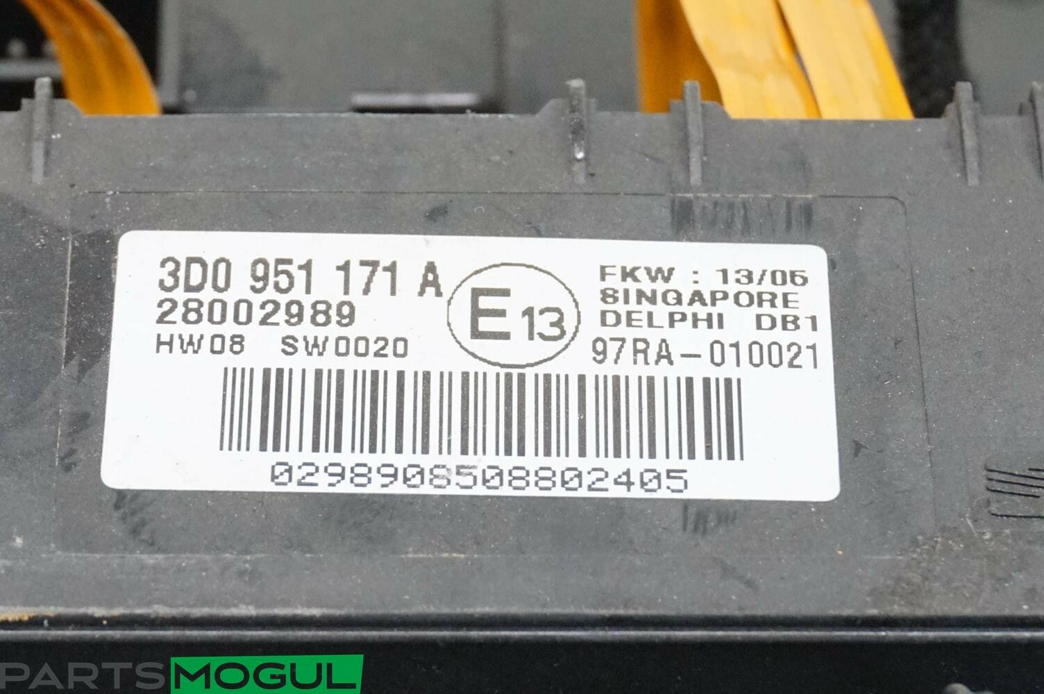 2006-2012 BENTLEY CONTINENTAL SEDAN OVERHEAD CONSOLE DOME LIGHT LAMP SWITCH OEM