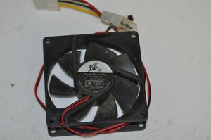 Shen Zhen EFS-08E12L Kühler Lüfter 80x80 mm 12V Cooling PC Computer FAN 0,10A