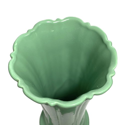 Fiesta Medium Vase Sea Mist Green Retired 2005 Fluted Post 86 Homer Laughlin - Picture 4 of 6