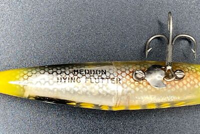Vintage Heddon Fishing Lure Dying Flutter #9207Y in Original Box
