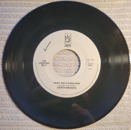Garth Brooks "What She's Doing Now / Friends In Low Places" VG+ - Picture 2 of 3