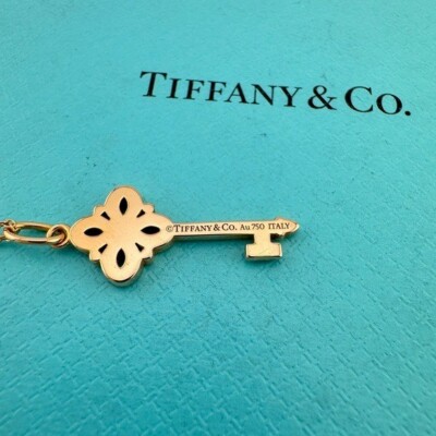 Tiffany & Co KEYS キー ダイヤモンド ネックレス【ランク：S】 ティファニー キー ペタル キー ペンダント ダイヤモンド