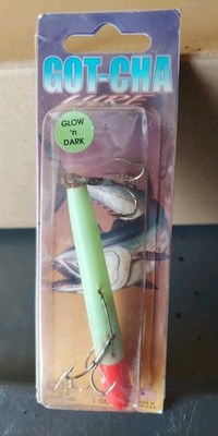 Sea Striker Got-Cha Plug Lure Eagle Claw Glow n Dark 1 Oz