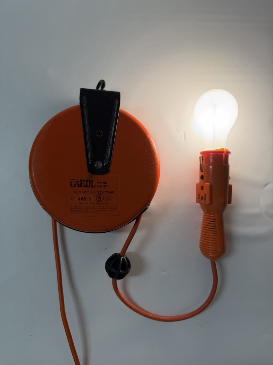 Vintage Carol 44610 Retractable Work Light Cord Reel 16/3 SJTW