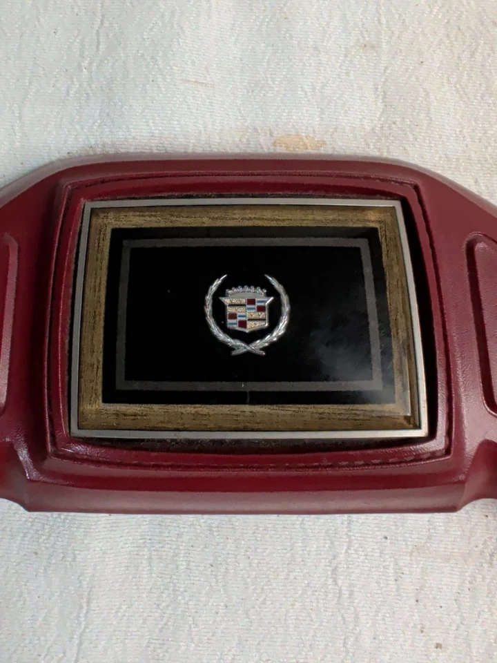Almohadilla de bocina roja para volante Cadillac Fleetwood Deville Eldorado 1979-1992 OEM Foto 4 de 4