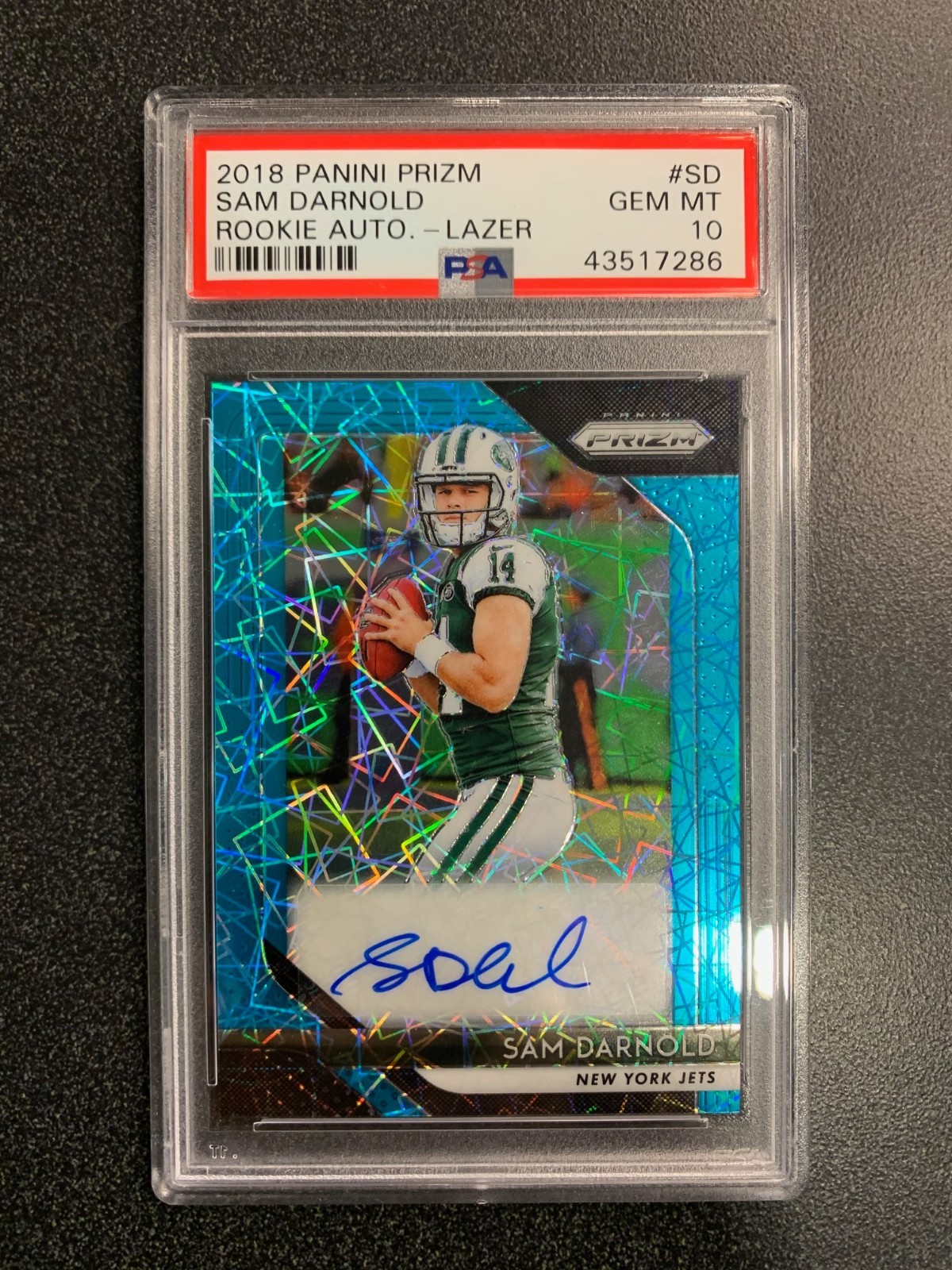 2018 SAM DARNOLD ROOKIE AUTO LAZER PRIZM - PSA 10