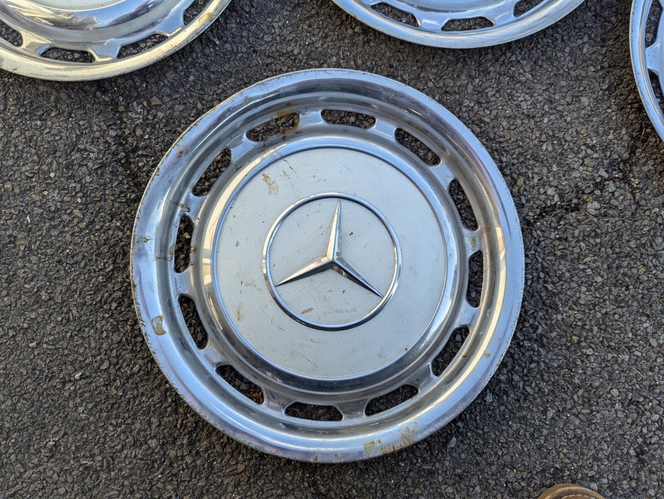 4x MercedesBenz Wheel Trim Hub Cap W123 R107 W116 W111 W114 W115 W109