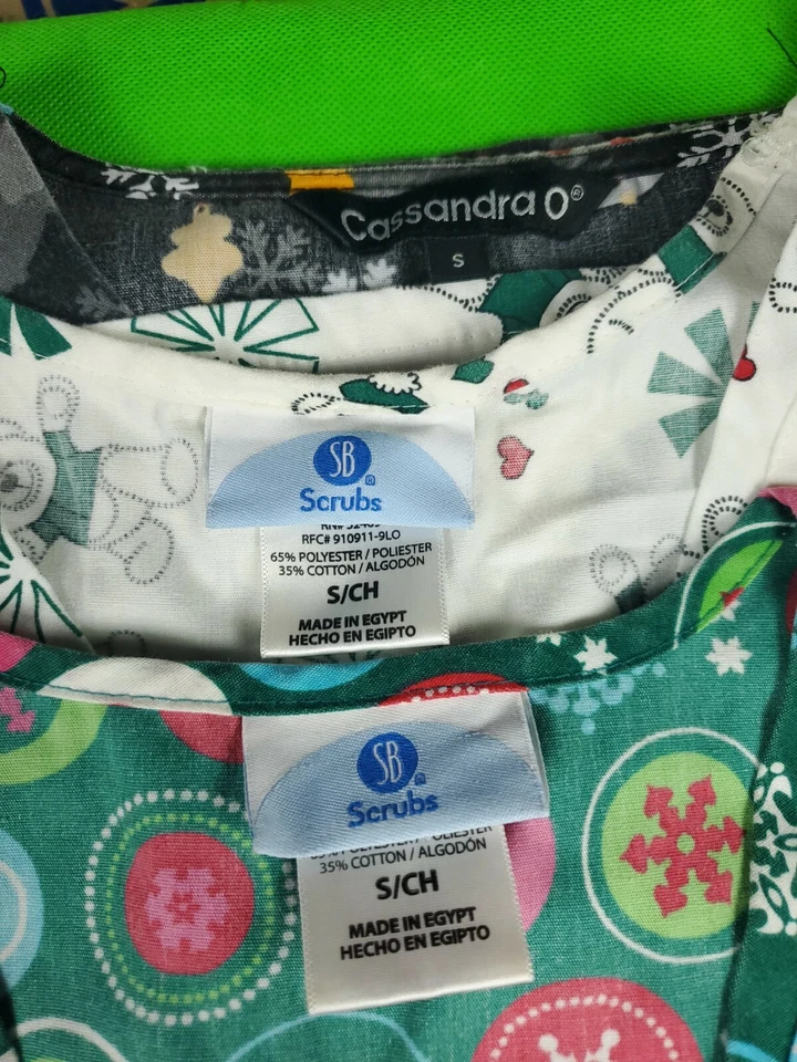 Lote de 3 tops exfoliantes estampados navideños unisex hombre mujer talla s Foto 2 de 4