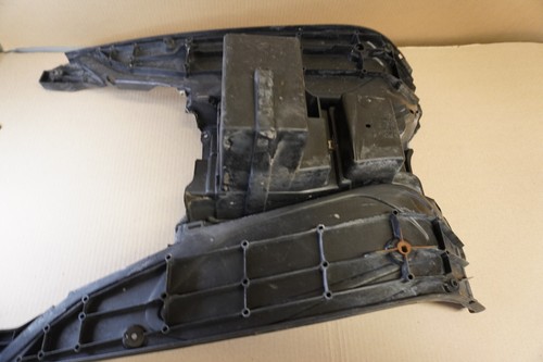 Yamaha AEROX50 AEROX YQ50 VR46 edition 2006 floor panel cover body frame - Picture 9 of 10