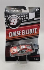 Chase Elliott 9 2025 Llumar Lionel Authentics 1/64