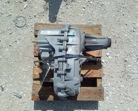 2004 2005 Dodge Ram 1500 Transfer Case Assembly Manual Shift Model 241  OEM - Image 2 of 4