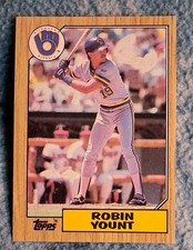 1987 Topps Robin Yount #773 Milwaukee Brewers HOF - NM Wood Grain Sharp Corners