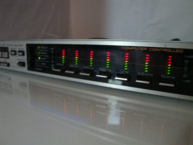 Kenwood KGC-7480 Graphic Equalizer Spectrum Analyzer 1DIN Car