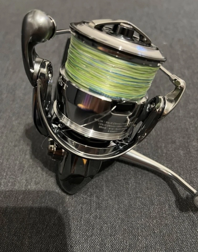 Daiwa Exist LT3000-H - Imagen 2 de 4
