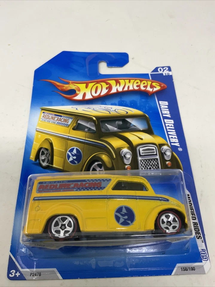 Neumático Hot Wheels 2009 Dairy Delivery Modified Rides amarillo Redline Racing Redline Foto 2 de 4