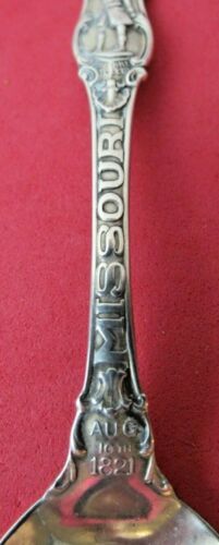 St. Louis Sterling Silver Souvenir Spoon Pierre Laclede Eads Bridge by Wallace - Picture 2 of 8