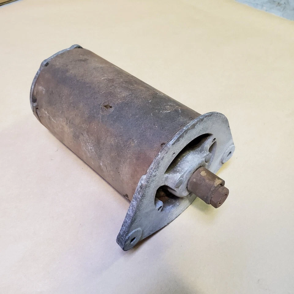 Original Jaguar XKE E-Type Serie 1 3.8L Lucas Dynamo C42 22902B 30A Fecha 6/63 Foto 2 de 4