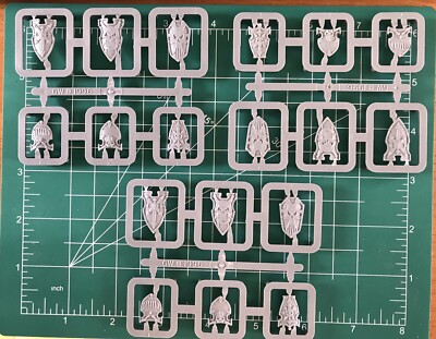 Warhammer Chaos Warrior Knights OOP Shields (x6 Shields On sprue) | eBay
