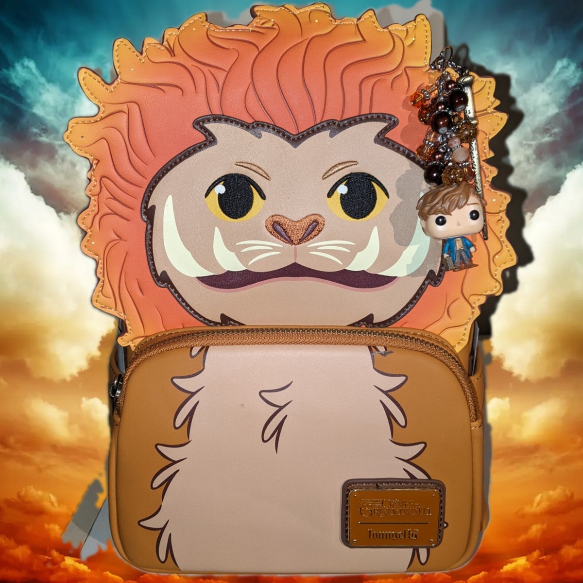 NWT Loungefly Fantastic Beasts ZOUWOU light up mini backpack & Newt Funko CHARM! 94543-1.jpg main image 3