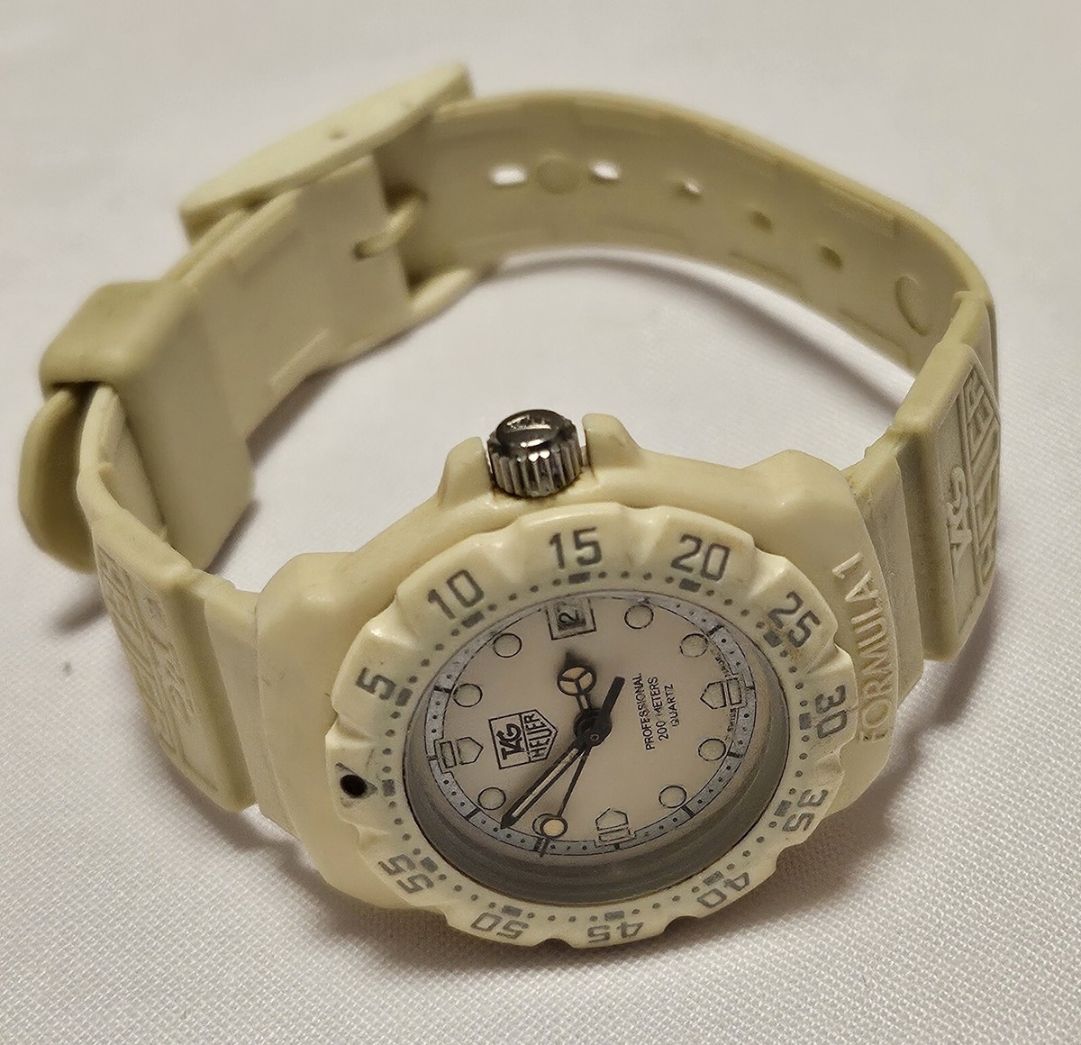 TAG Heuer Formula 1 Yellow 28MM Women