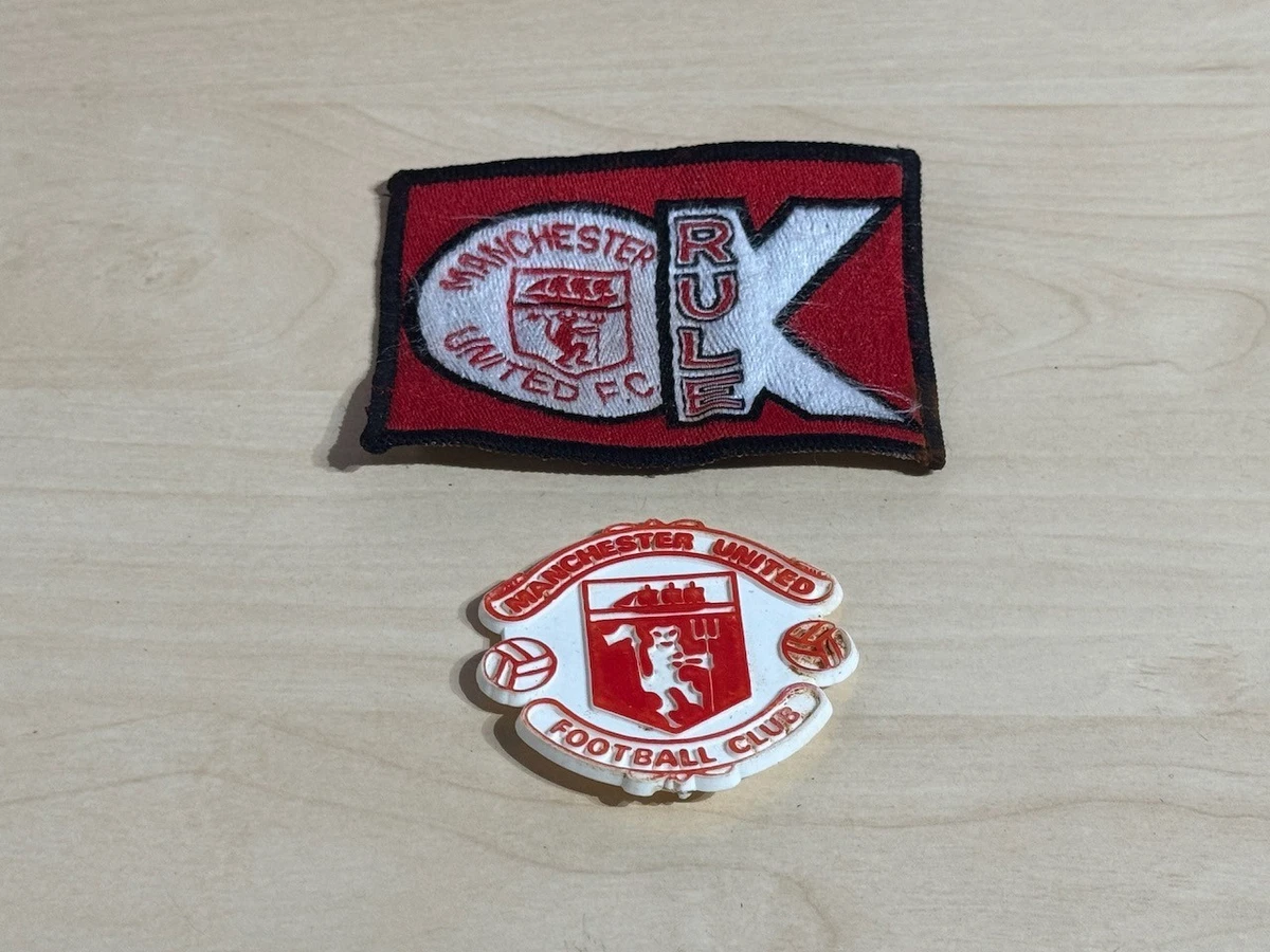 Ancien Pin's émaillé Manchester United - Broche Vintage Supporter Football