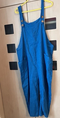 Made In Italy Bright Blue Linen  Crop Leg Dungarees One Size.   Pockets.NWT