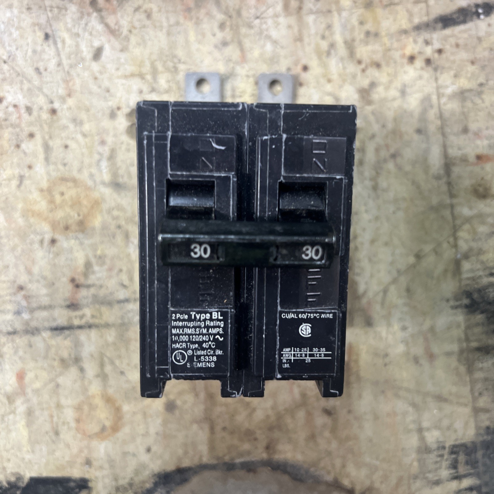 Siemens B230 30A 120V/240V Type BL Circuit Breaker