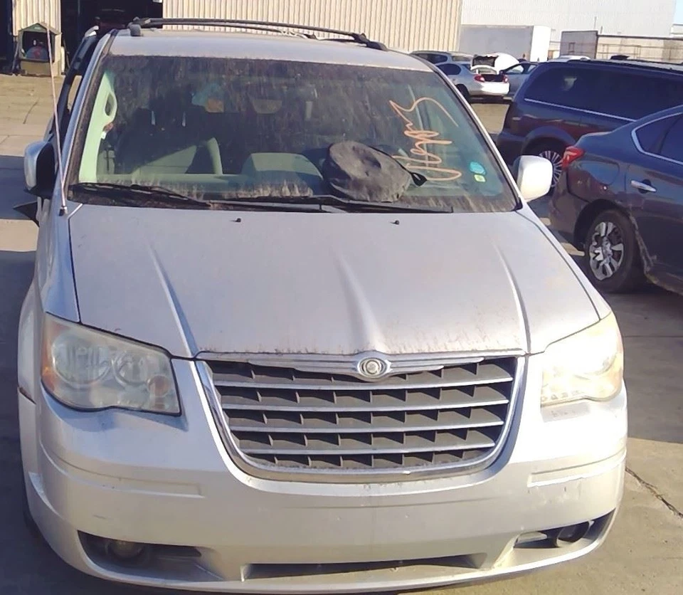 2009 Chrysler Town & Country Interior Rear View Mirror in Black (Textured) - Image 2 of 4