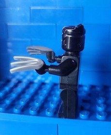 LEGO Marvel Black Panther w/teeth necklace Minifig sh263 (76047) - New Conditon
