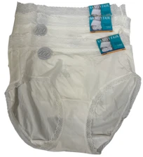 3 Vanity Fair Flattering Lace Brief 13281 Coconut White Size 7 Large  NWT