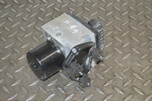 VW PASSAT B6 3C 2.0 TDI 2008 ABS Pump Controller Module 3C0614109P 12523136