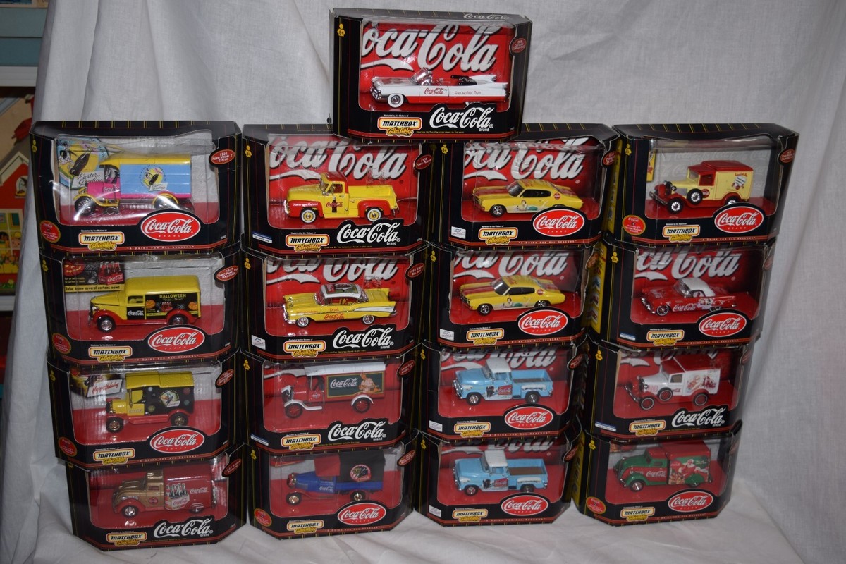17 1999 MATCHBOX Mattel Coca Cola Coke Collectibles Diecast Car 1