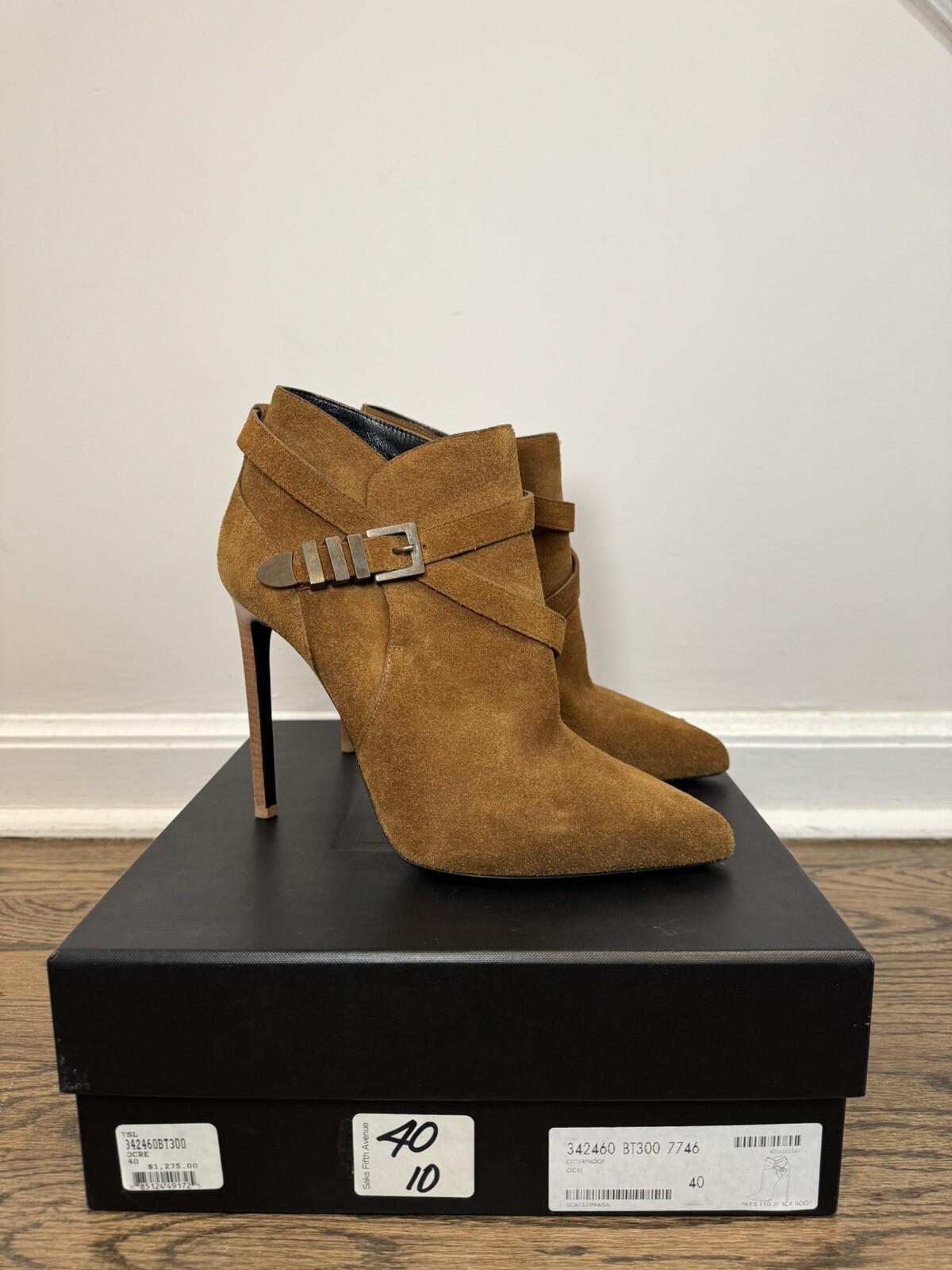 Stivali da donna marroni in pelle scamosciata Saint Laurent taglia 40