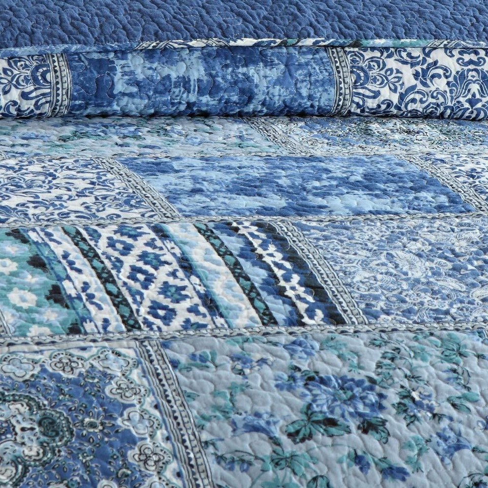 Quilted Throw Blanket for Bed Couch Sofa, Blue Classic Bohemian, 60X78