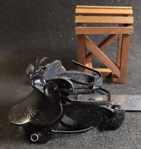 SADDLE & Stand New Black Dollhouse Mini Cowboy Western 1:12 Horse Rodeo 2473 - Picture 6 of 7