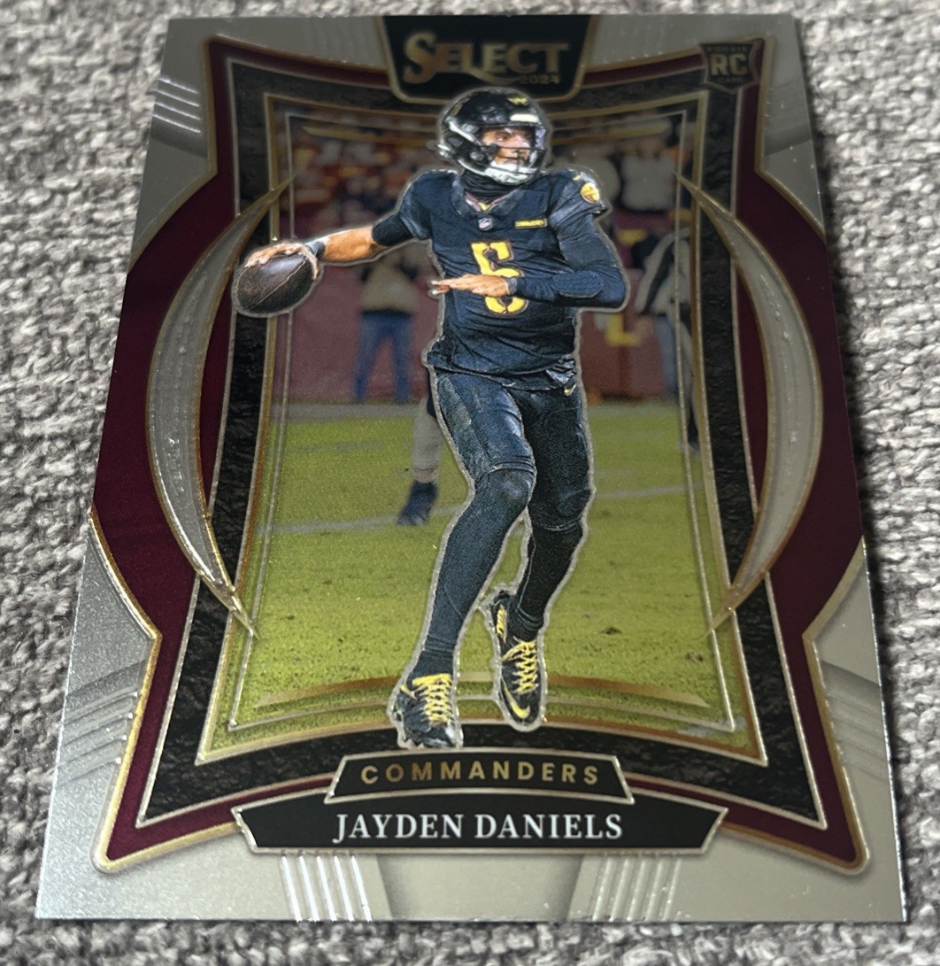 2024 Panini Select - Concourse Jayden Daniels #26 Silver Prizm (RC)