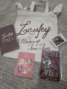 レイヴェイVIPグッズ Laufey Vip | eBay