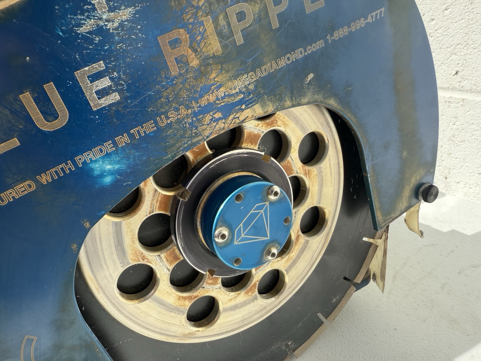 Blue Ripper 5HP BRS Rail Saw OMEGA DIAMOND CO