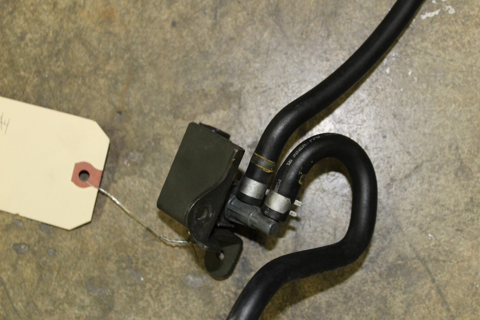 0306 INFINITI G35 SEDAN VAPOR VACCUM PURGE SWITCH VSV VALVE R526 eBay