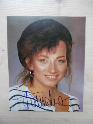 Gianna Nannini Autogramm signed 14x18 cm Magazinbild