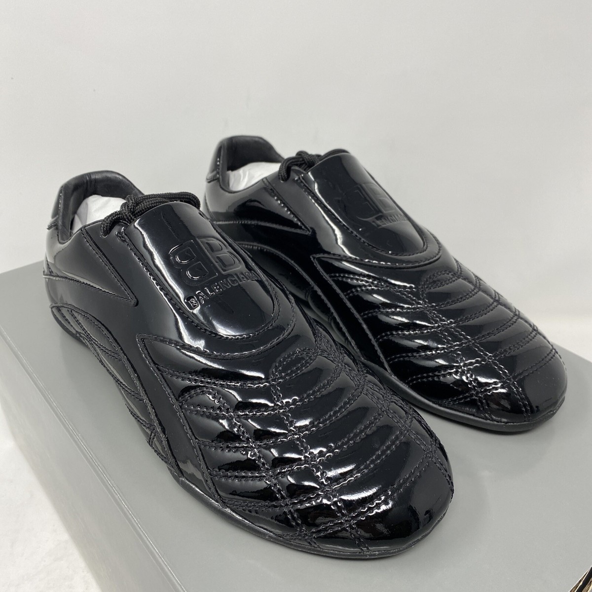 Balenciaga Zen Women's Sneakers Size 36 EU /6 US Patent Balenciaga Zen Women's Sneakers Size 36 EU /6 US Patent