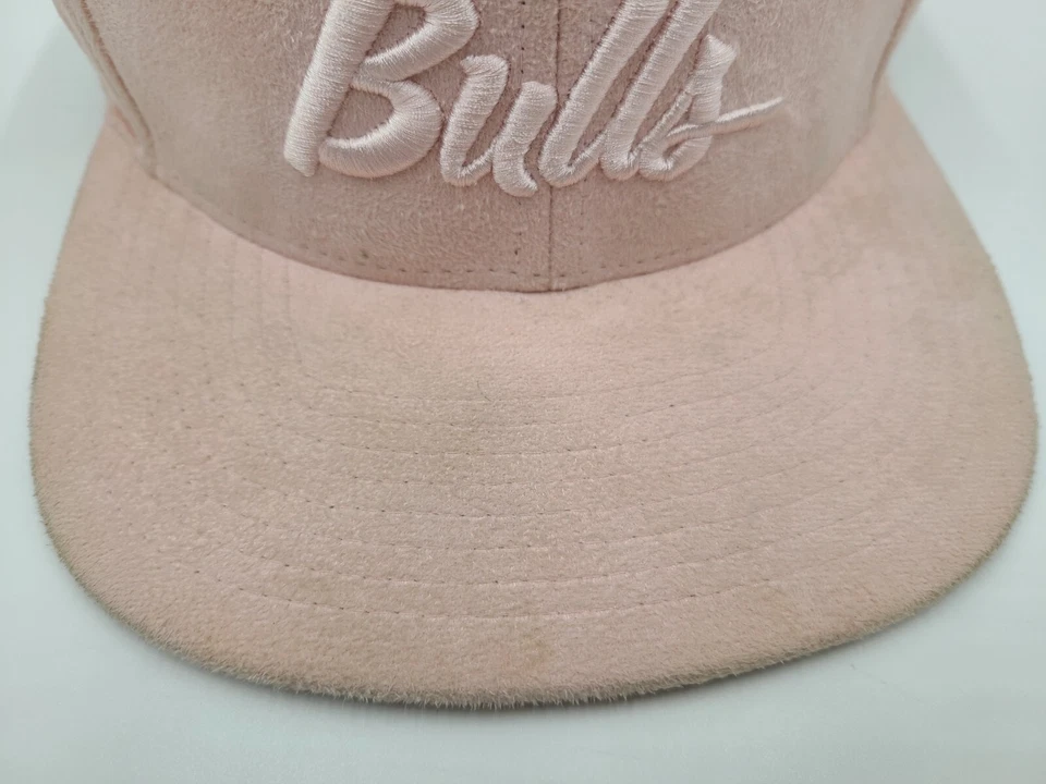 Mujeres Chicago Bulls Mitchell & Ness Gamuza Snapback Gorra NBA Baloncesto Rosa Foto 3 de 4